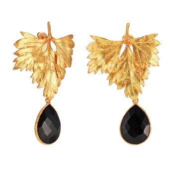Earring made from brass, goldplated, Onyx