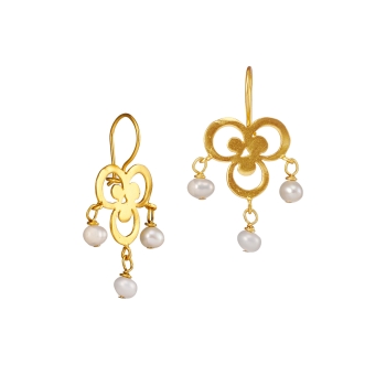 Ethno earring, brass goldplated, with baroque pearl