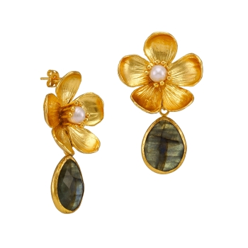 Earring made from brass, goldplated with pearl and Labradorite