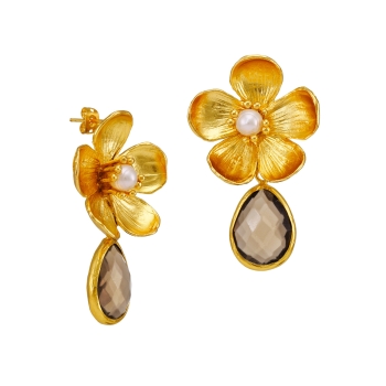 Earring made from brass, goldplated with pearl and smokey quarz