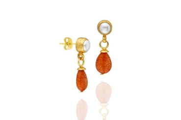 Earring made from brass, goldplated, orange Chalcedony, pearl