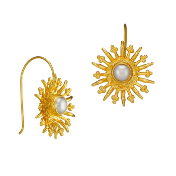 Ohrring aus Messing vergoldet, Perle
