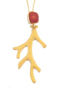 Necklace made from brass, goldplated with coral