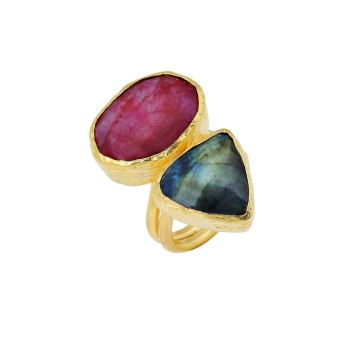 Ring made from brass, goldplated, with Labradorite and Ruby