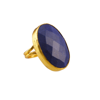 Ring made from brass, goldplated, with large Lapislazuli