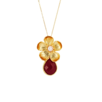 Necklace made from brass, goldplated, red jade and pearl