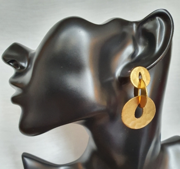 Earring made from brass, goldplated