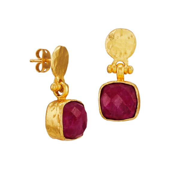 Earring made from brass, goldplated, red Jade