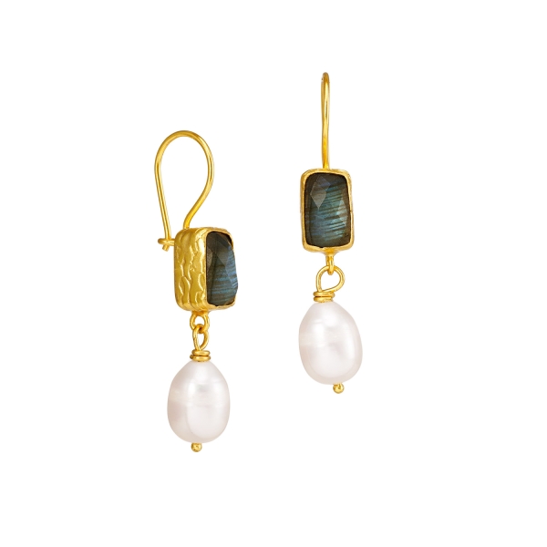Fashionable earring made from brass, goldplated with Labradorite and baroque pearl