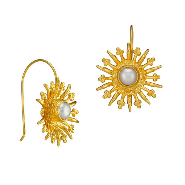 Ohrring aus Messing vergoldet, Perle