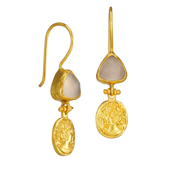 Ohrring aus Messing, vergoldet, Chalcedon