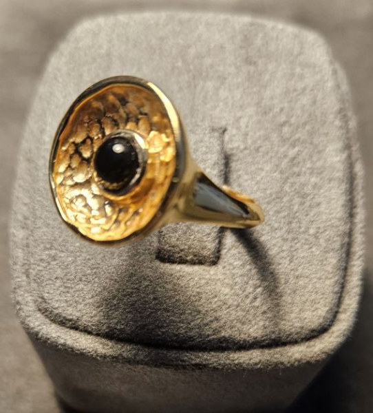 Ring made from brass, goldplated, black onyx