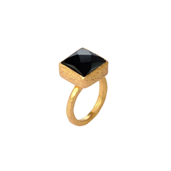Ring made from brass, goldplated, with Onyx